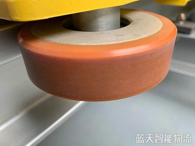 湖南藍天智能物流裝備有限公司,長沙物流倉儲平臺運營,長沙智能物流裝備研發生產,人工智能應用 湖南藍天智能物流裝備有限公司,長沙物流倉儲平臺運營,長沙智能物流裝備研發生產,人工智能應用